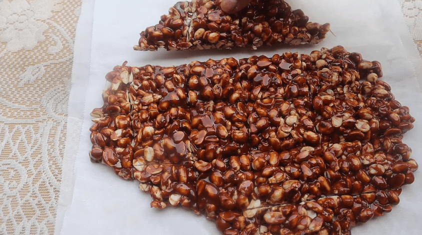 peanuts chikki