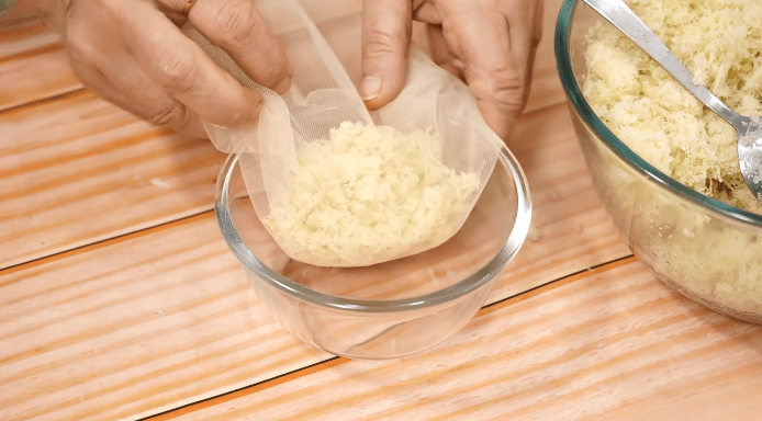 squeeze of sugarcane