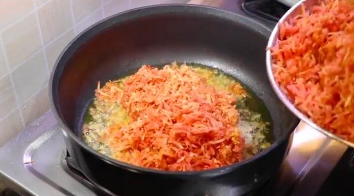 chopped gajar ka halwa recipe in hindi